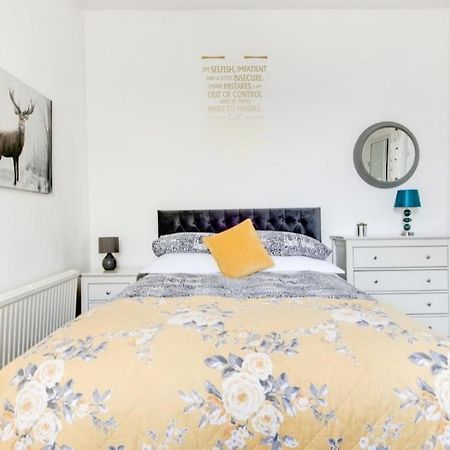 Hooton Apartment 1 Bed Kilnhurst Bagian luar foto