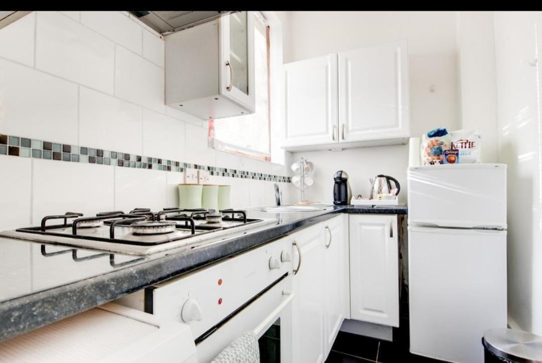 Hooton Apartment 1 Bed Kilnhurst Bagian luar foto