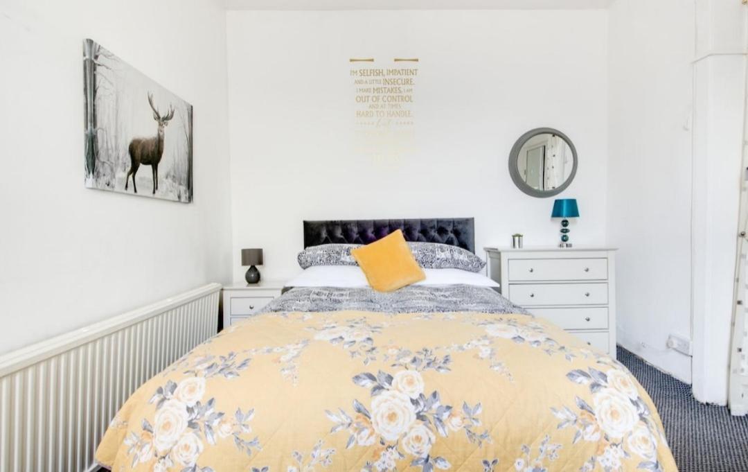 Hooton Apartment 1 Bed Kilnhurst Bagian luar foto