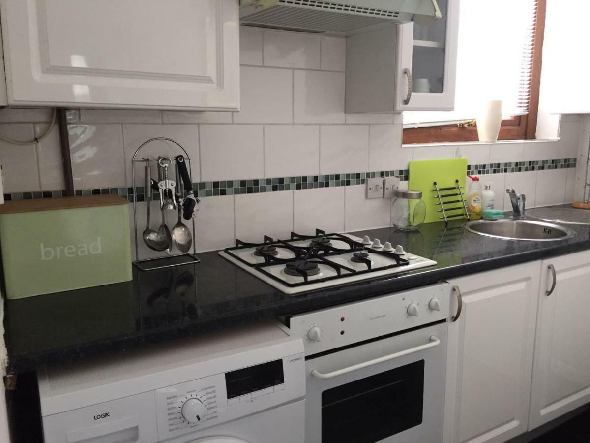 Hooton Apartment 1 Bed Kilnhurst Bagian luar foto